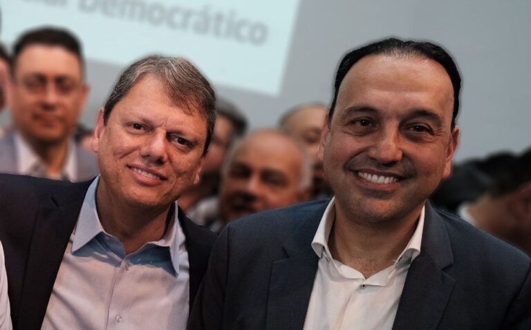 tarcisio-sinaliza-que-vai-manter-felicio-ramuth-como-vice-governador