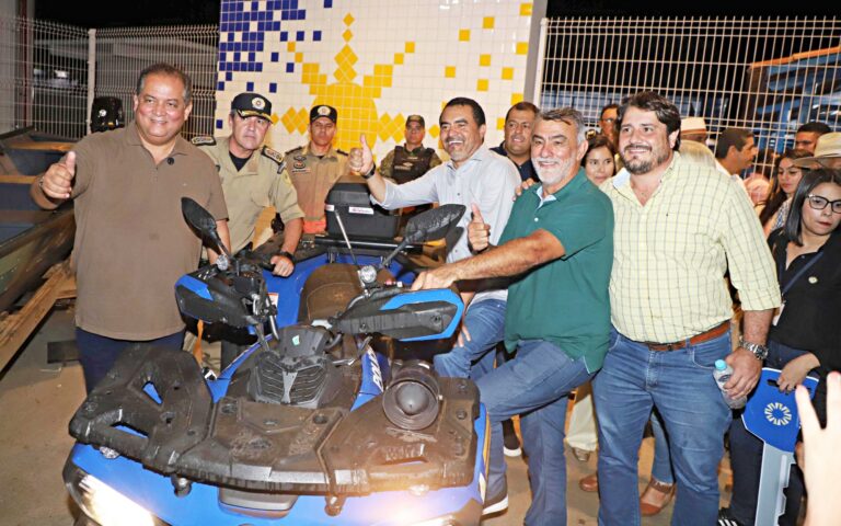 ​amelio-cayres-destaca-uniao-entre-poderes-durante-entrega-de-equipamentos-a-pm-no-sul-do-to