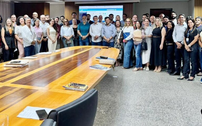reuniao-discute-etapas-de-implantacao-do-novo-sistema-eletronico-da-aleto