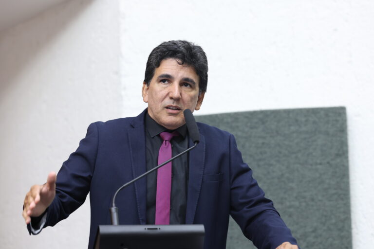 junior-geo-quer-transparencia-total-no-processo-de-regularizacao-do-plano-de-saude-servir