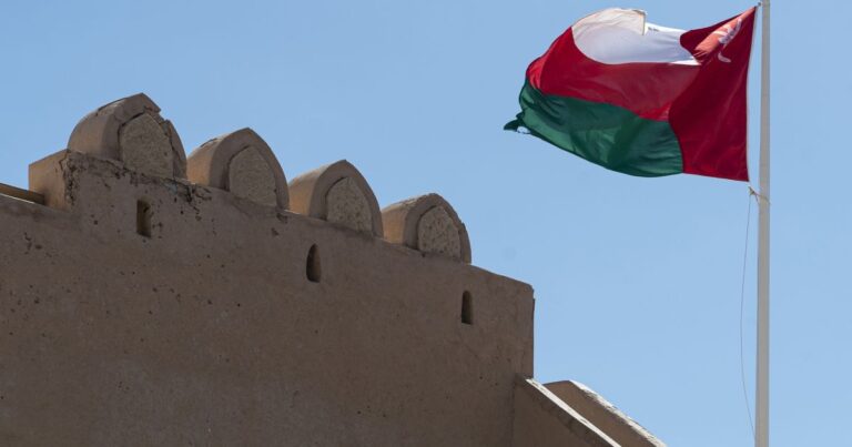 portas-para-diplomacia-entre-eua-e-ira-seguem-abertas,-diz-ministro-de-oma