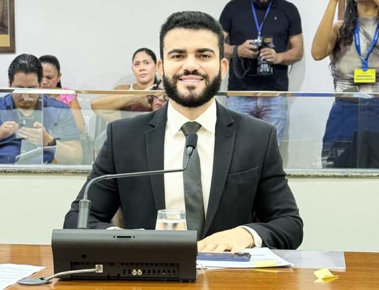 leo-apresenta-pl-para-viabilizar-a-instalacao-de-pontos-de-recarga-para-veiculos-eletricos-no-to