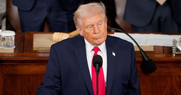 trump-diz-que-empresas-vao-quadruplicar-producao-de-alguns-armamentos