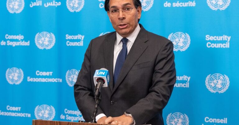 ira-tem-lideres-que-podem-conduzi-lo-na-“direcao-certa”,-diz-israel-na-onu