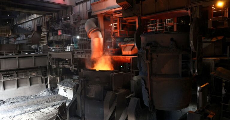 atividade-da-zona-do-euro-quase-estagna-com-impacto-da-guerra,-aponta-pmi