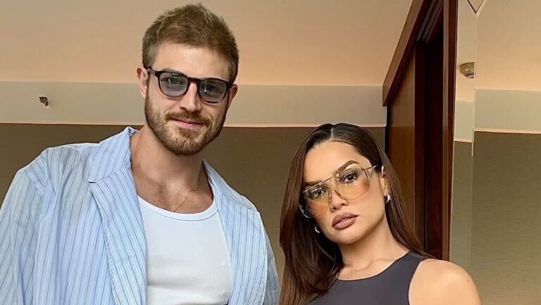 Juliette é recebida por “filhos pets” e noivo em aeroporto; veja momento juliette-e-recebida-por-“filhos-pets”-e-noivo-em-aeroporto;-veja-momento