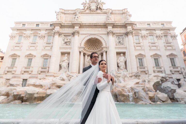 casal-de-medicos-do-to-une-fe-e-amor-em-casamento-no-vaticano;-video